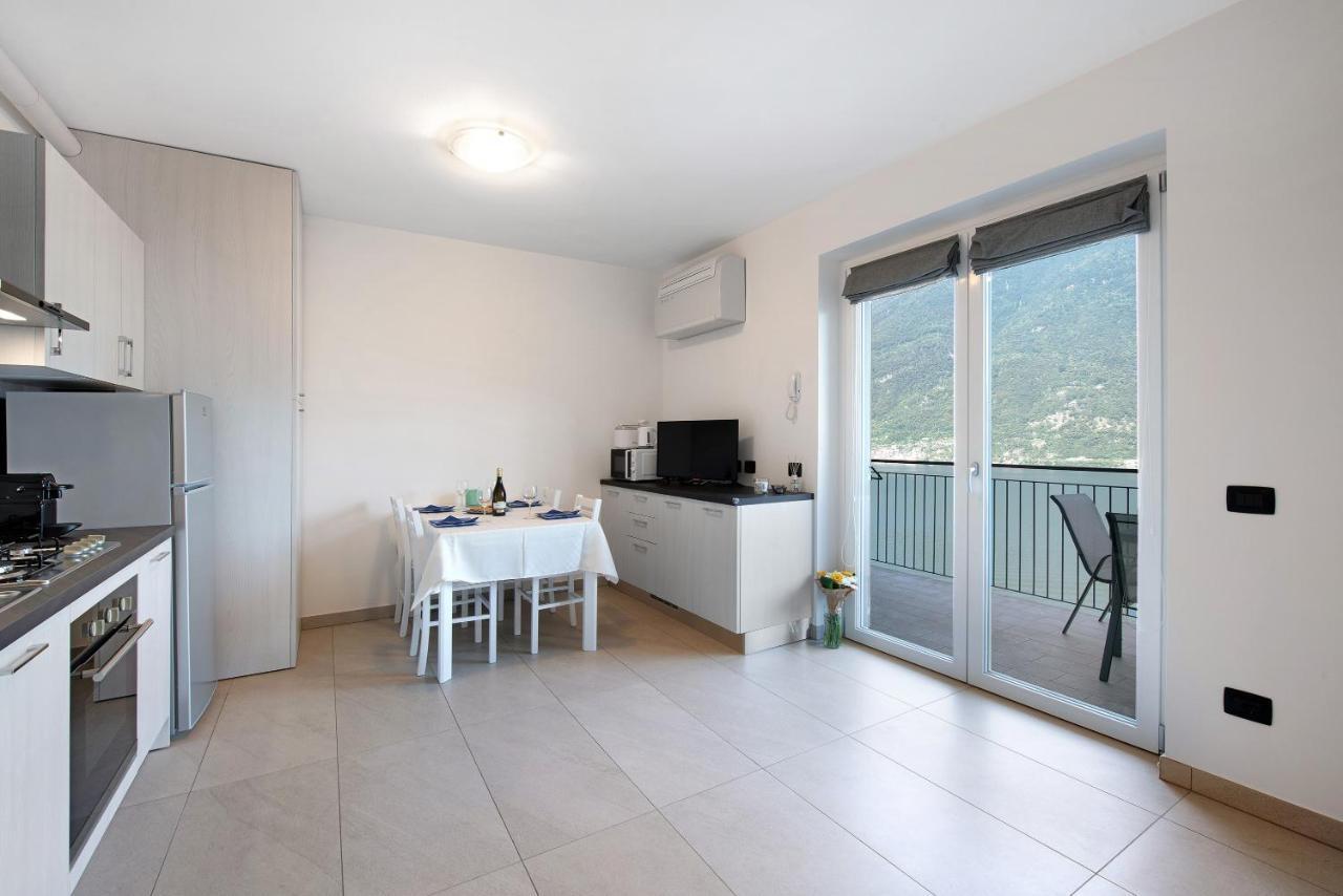 Appartamento 3 Il Tornante Nesso Luaran gambar