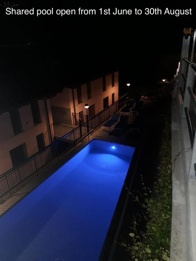Appartamento 3 Il Tornante Nesso Luaran gambar